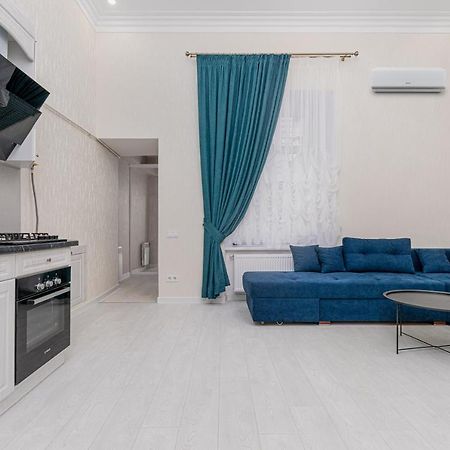 Vorontsov Lane Cozy Apartment โอเดสซา ภายนอก รูปภาพ