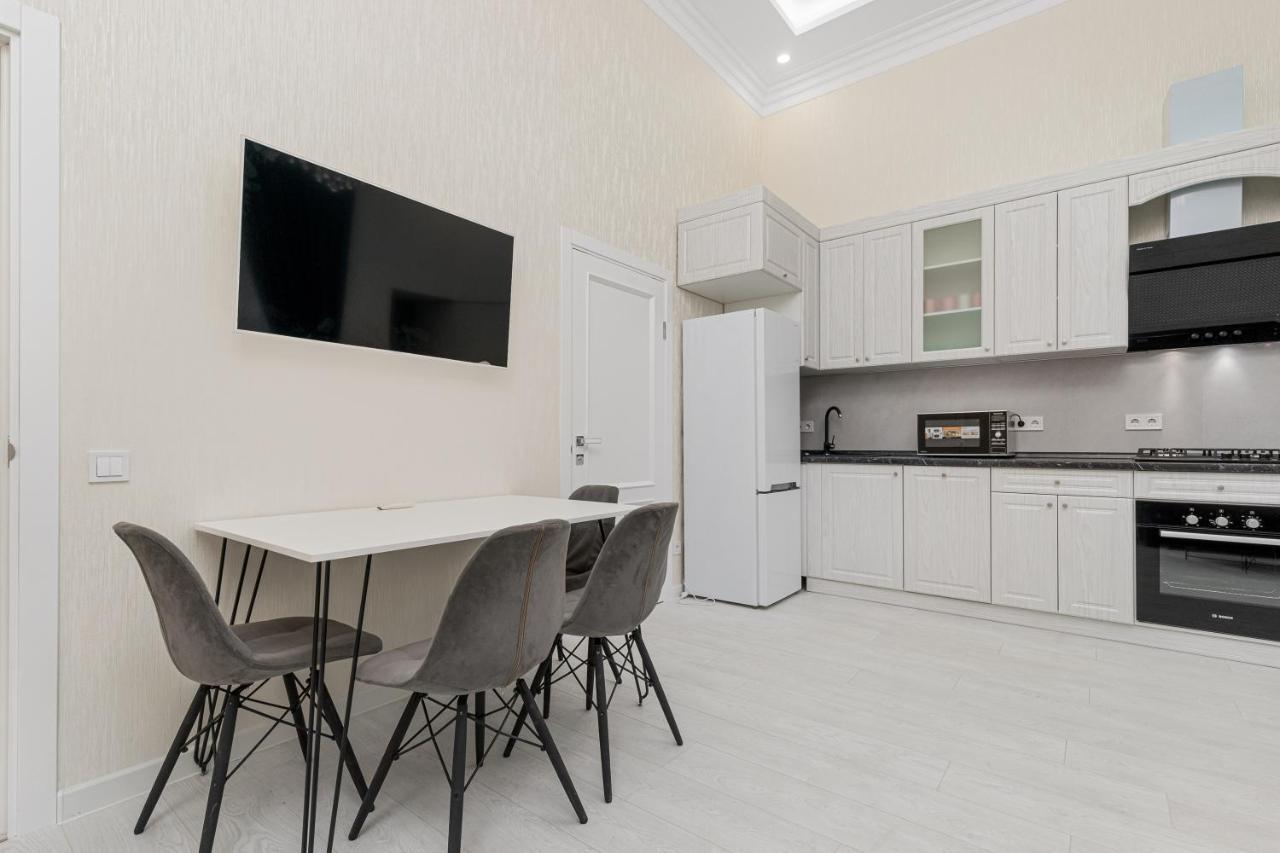 Vorontsov Lane Cozy Apartment โอเดสซา ภายนอก รูปภาพ